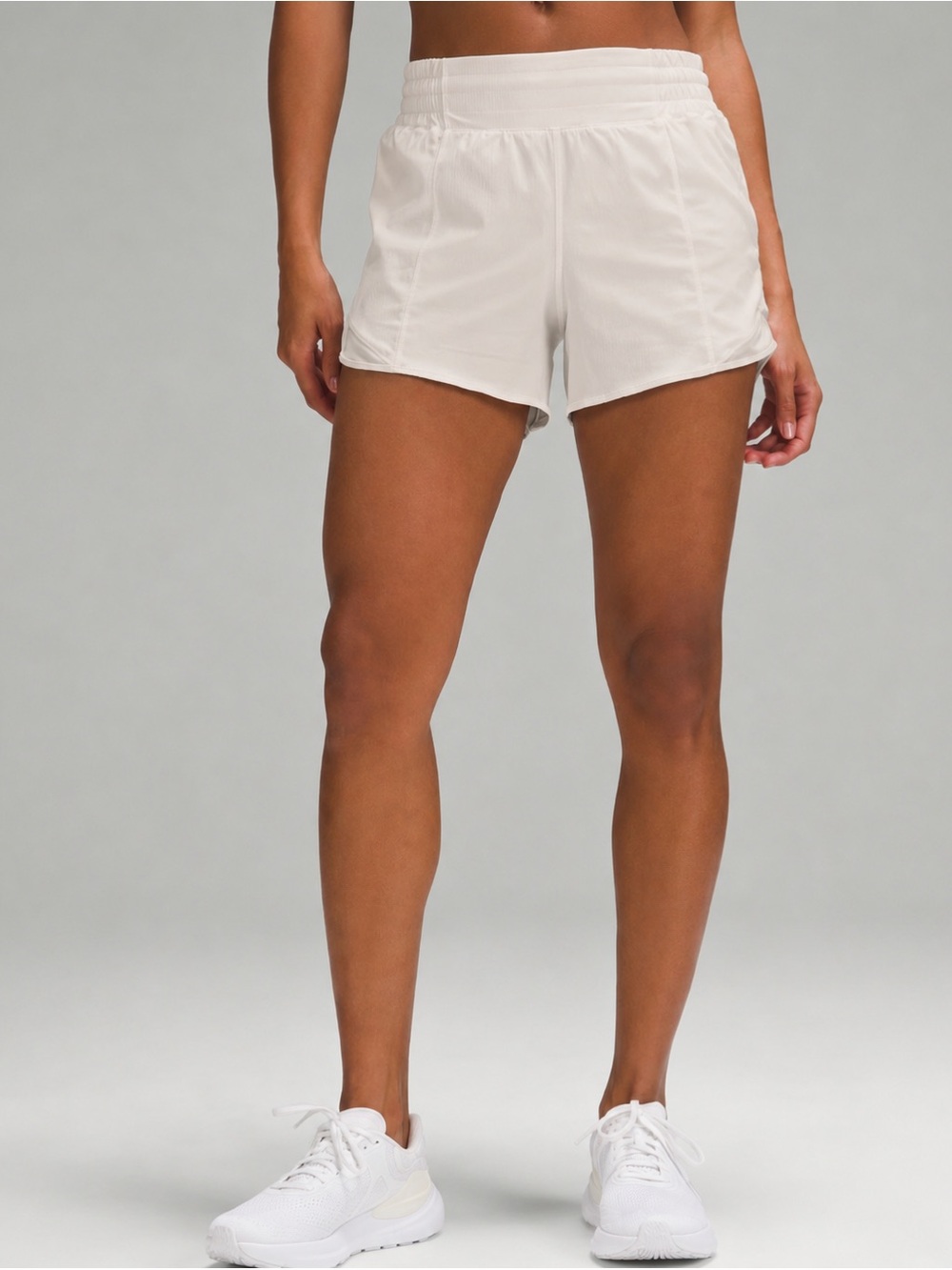 Lululemon Hotty Hot High-Rise Shorts 4” Bone Size 8